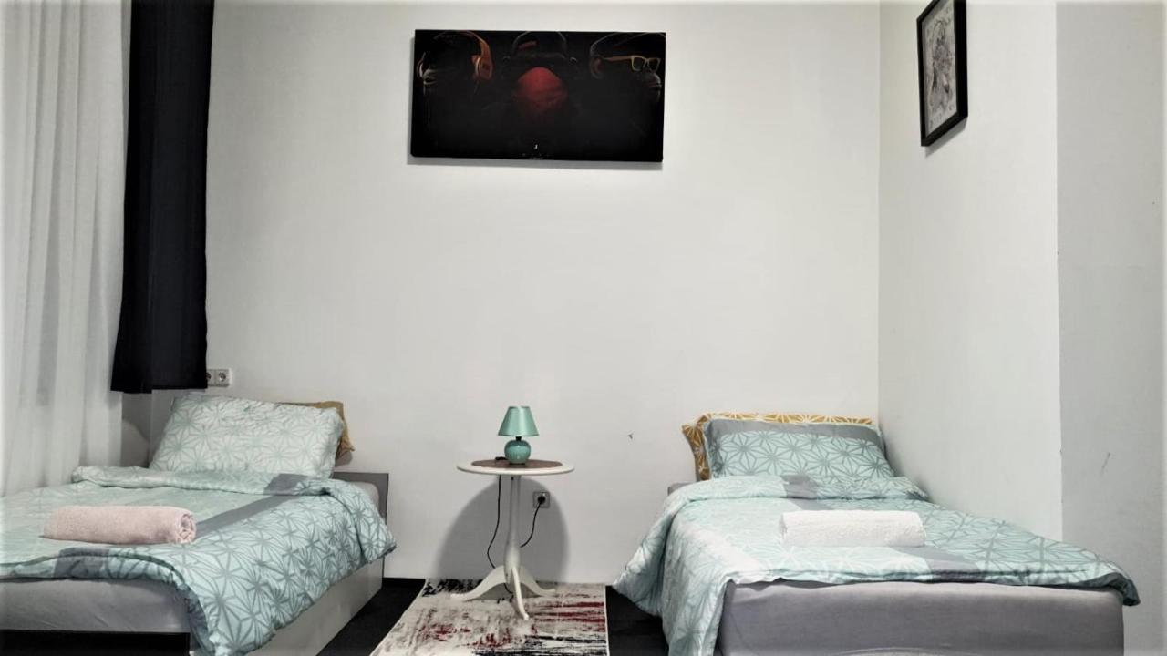 Wohnung In Der Naehe Wiener Stadthalle Und Zentrum 9 ภายนอก รูปภาพ