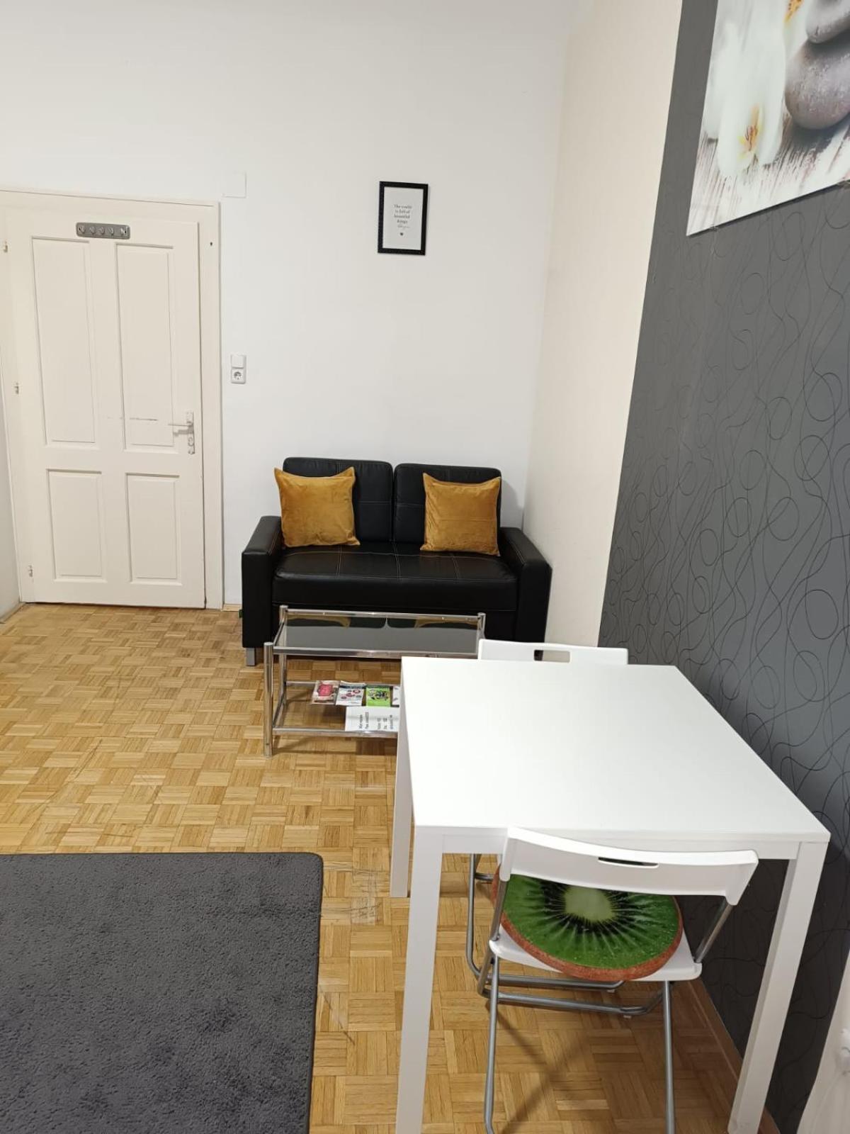 Wohnung In Der Naehe Wiener Stadthalle Und Zentrum 9 ภายนอก รูปภาพ