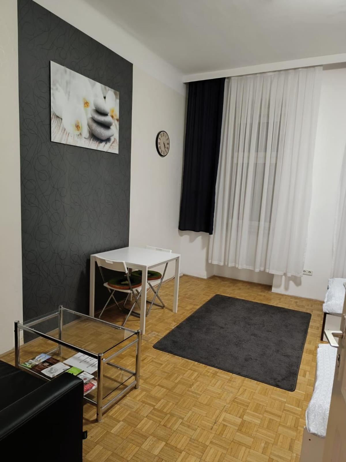 Wohnung In Der Naehe Wiener Stadthalle Und Zentrum 9 ภายนอก รูปภาพ